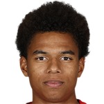 Футболист Кэлвин Стенгс